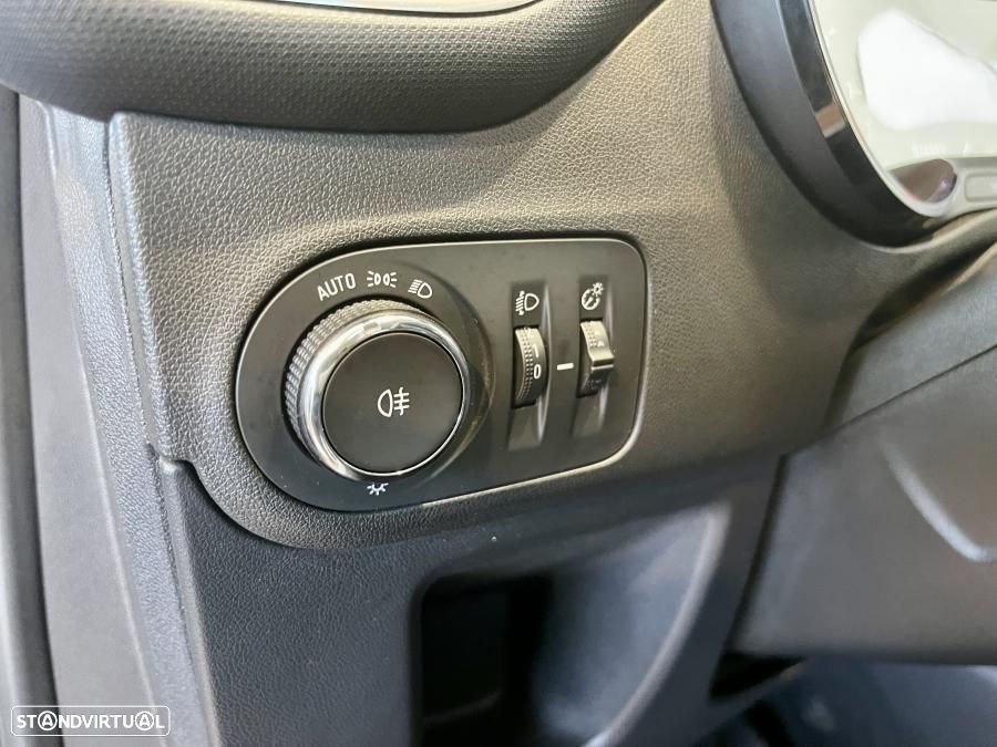 Opel Crossland 1.5 D Elegance - 13