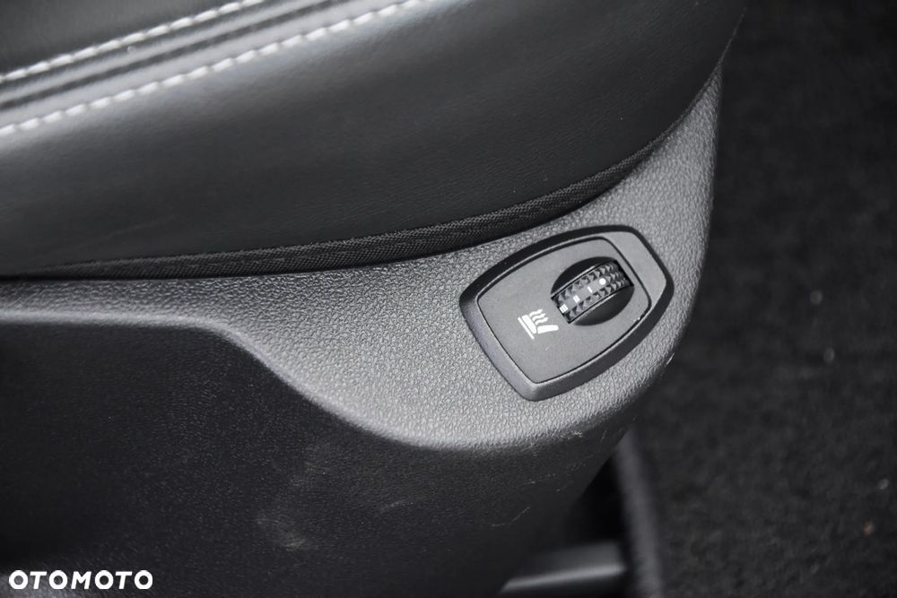 Renault Laguna dCi 175 FAP Bose Edition - 14