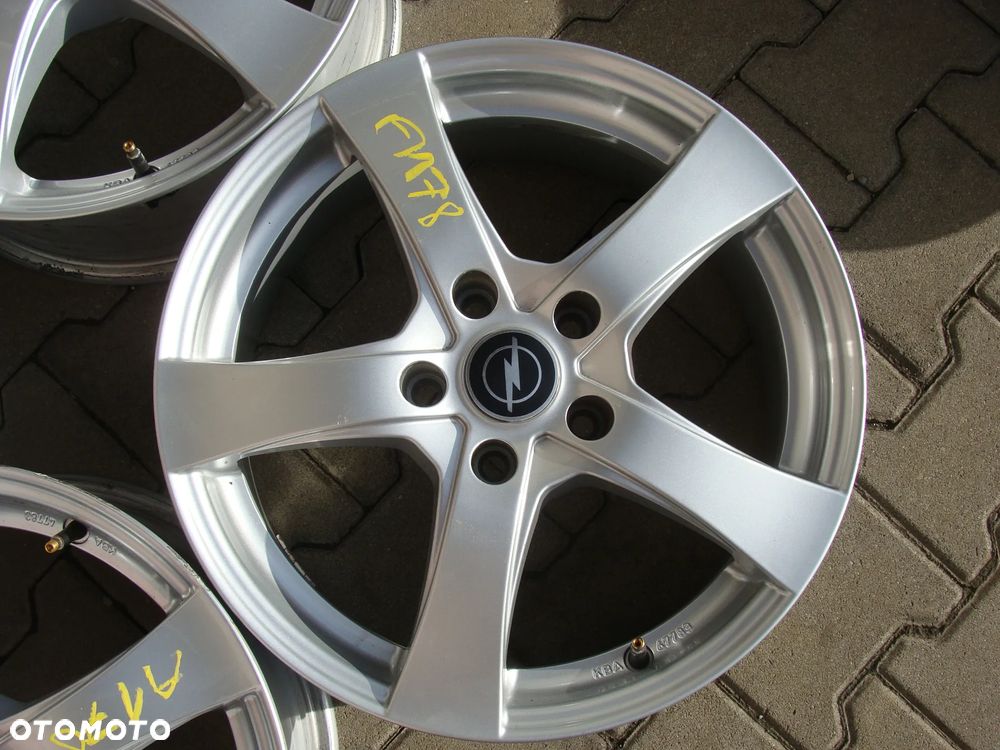 a178 5x115 Opel Astra J Zafira C Insignia B Cascada Antara 7jx17 czujniki - 3