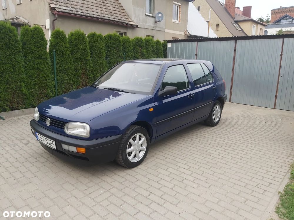 Volkswagen Golf 1.4 Spring - 1