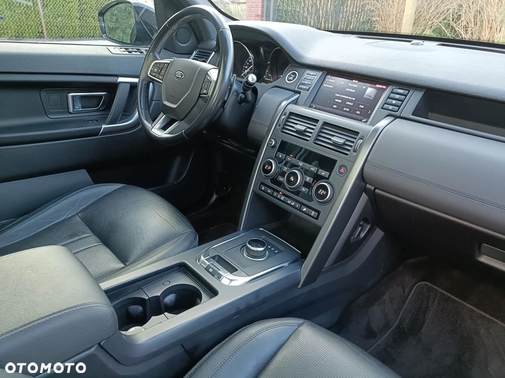 Land Rover Discovery Sport TD4 HSE Luxury - 35