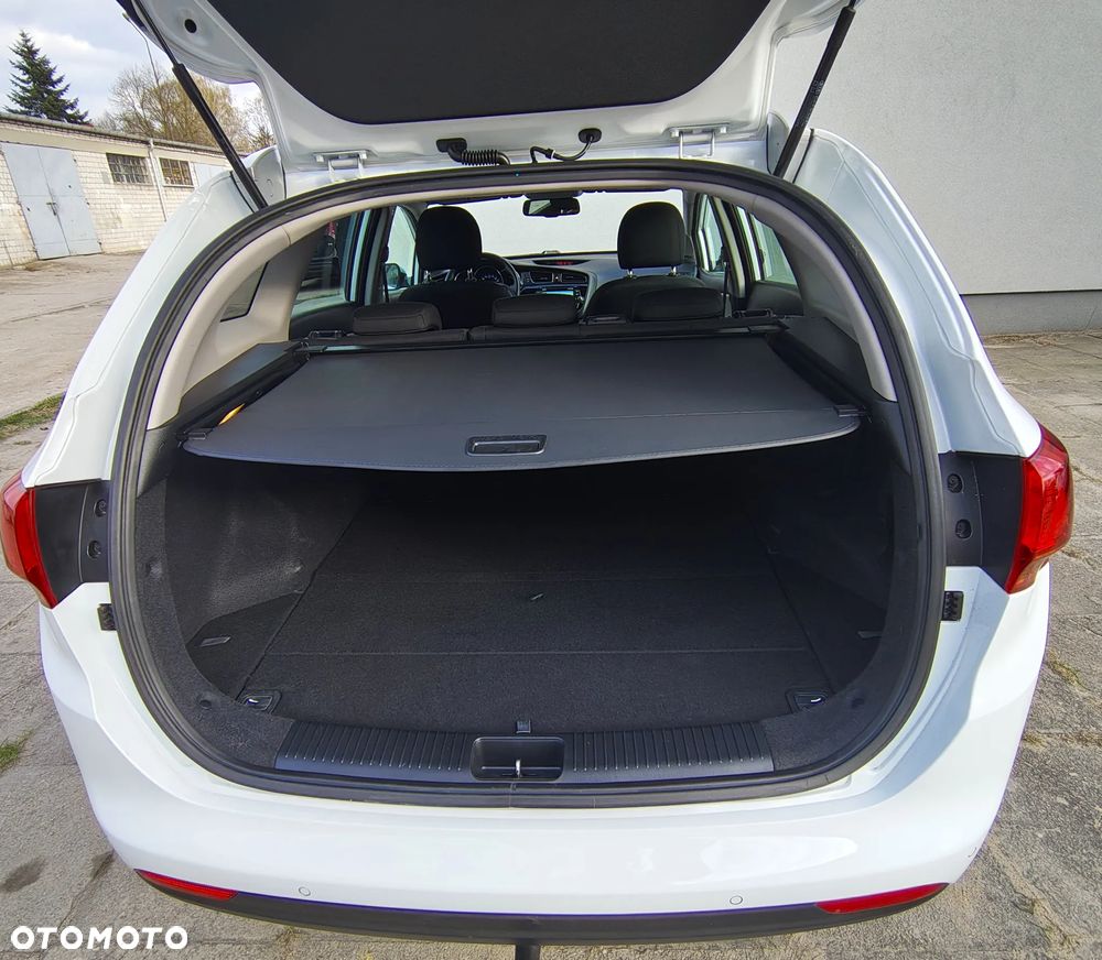 Kia Ceed 1.6 GDI Platinum Edition - 26