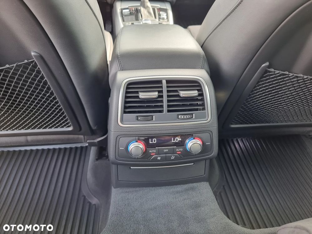 Audi A6 Allroad 3.0 TDI Quattro S tronic - 11