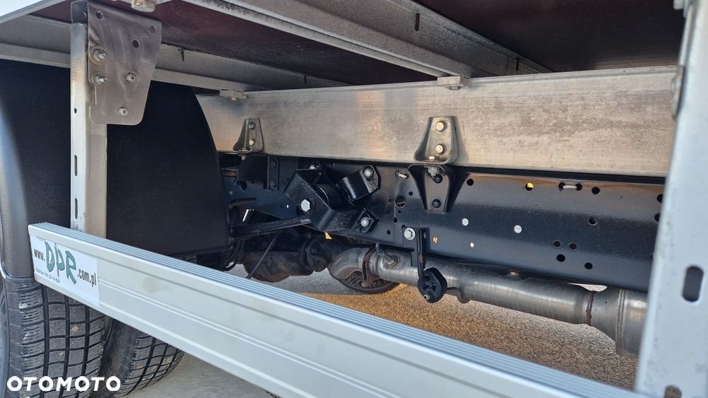 Iveco DAILY 3.0 180KM 35C18❗❗ NOWY MODEL / ZABUDOWA 8EP / SKRZYNIA OTWARTA DPR / PLATFORMA / SKRZYNIA MANUALNA / BLIŹNIAKI / BURTY 40CM / SERWIS ASO / SALON POLSKA / 35C15 50C15 35C18❗❗ - 7