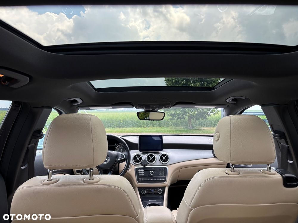 Mercedes-Benz GLA 250 4-Matic - 10