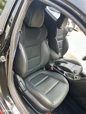 Hyundai Veloster 1.6 Turbo Matt Finish - 20