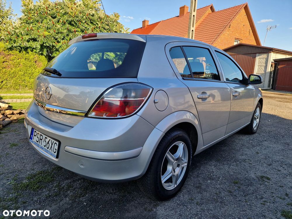 Opel Astra 1.4 - 4