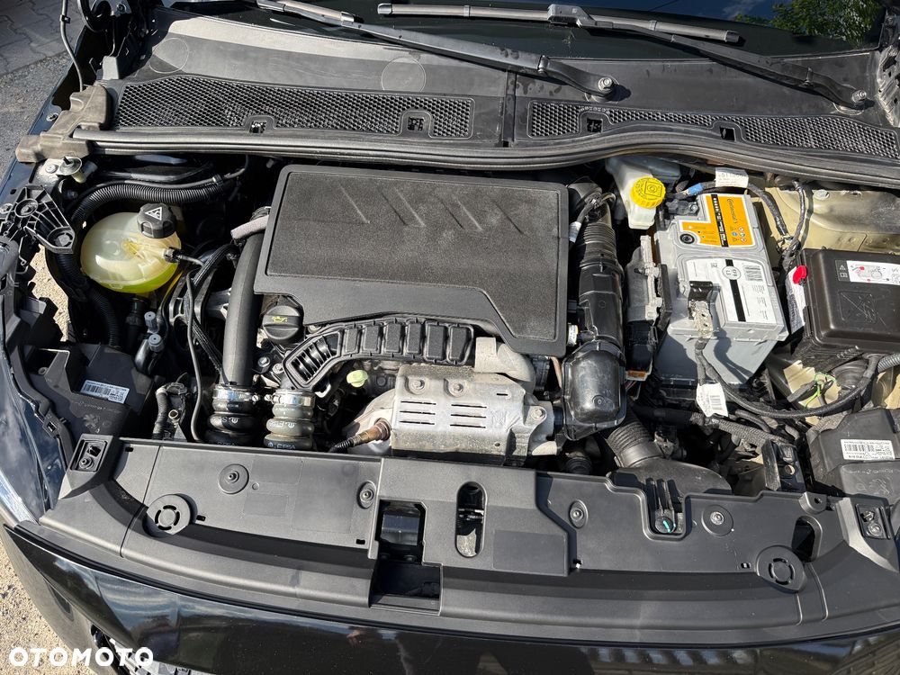 Peugeot 208 1.2 PureTech GT S&S EAT8 - 24