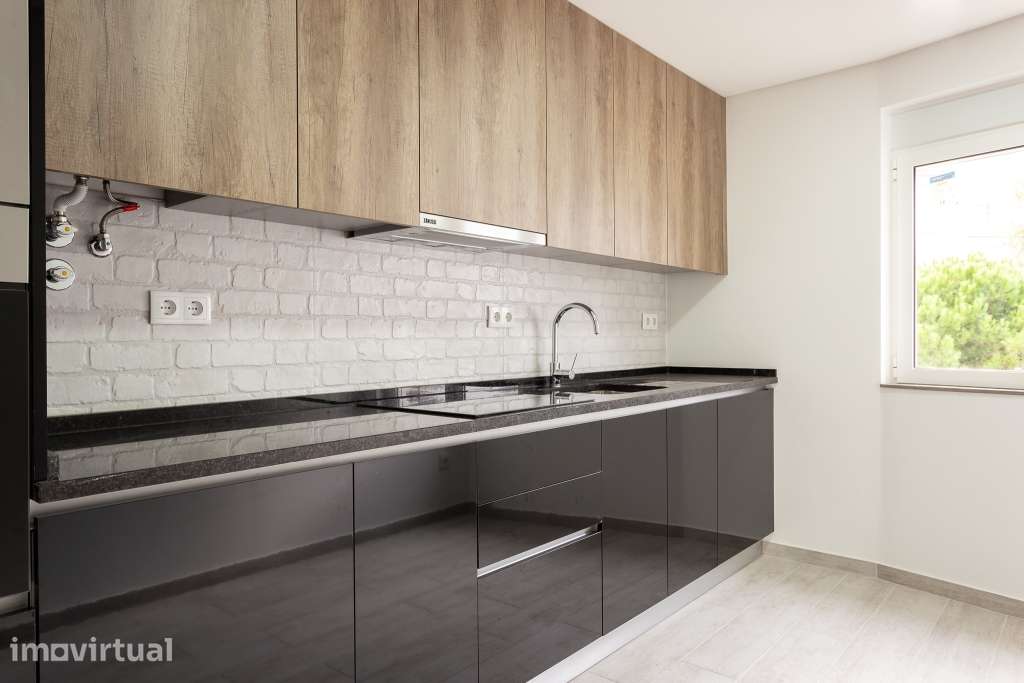 Excelente T2 com suite. Metro Encarnação a 3/4 mnts - Widok 3