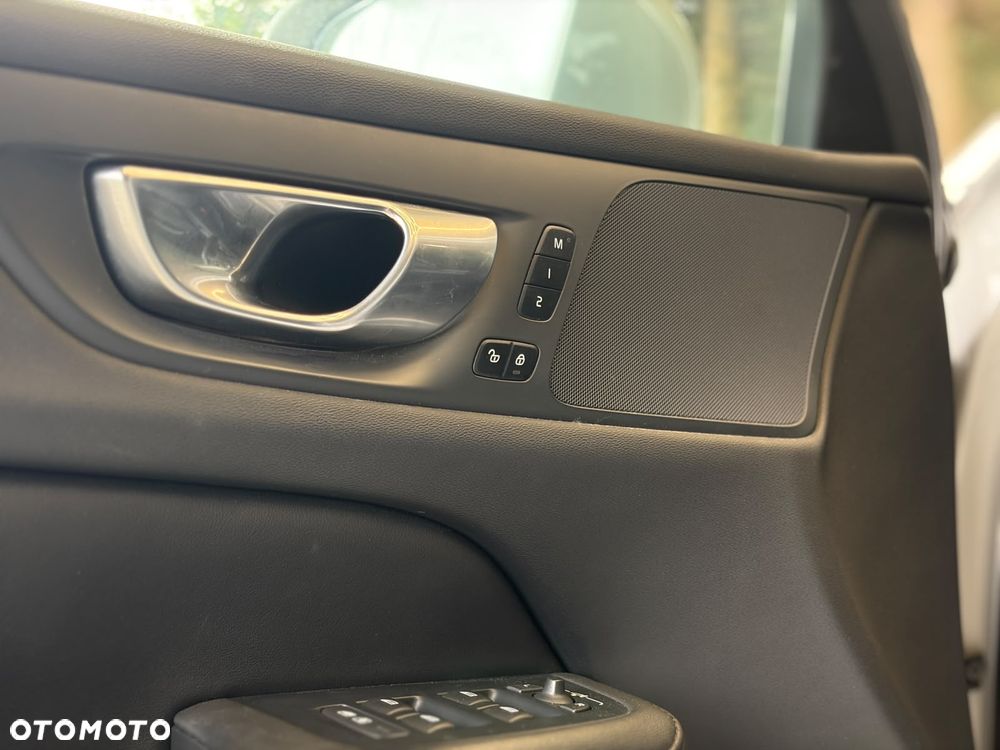 Volvo V60 B3 B Plus Bright - 12