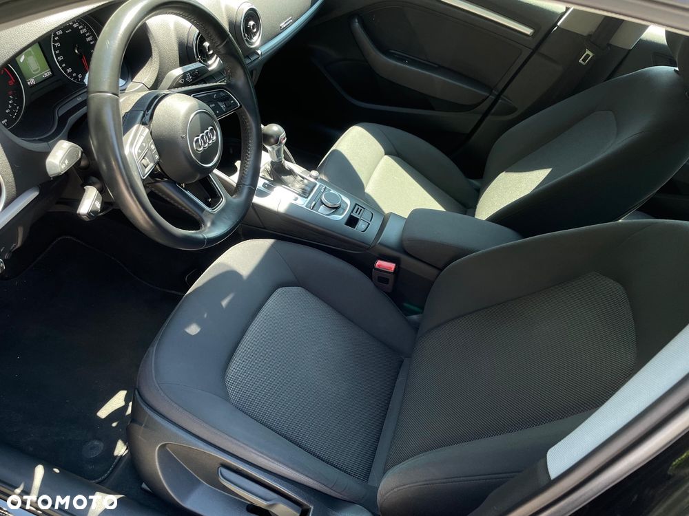 Audi A3 Sportback 30 TFSI S tronic design - 10