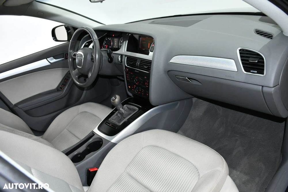 Audi A4 1.8 TFSI Attraction - 11