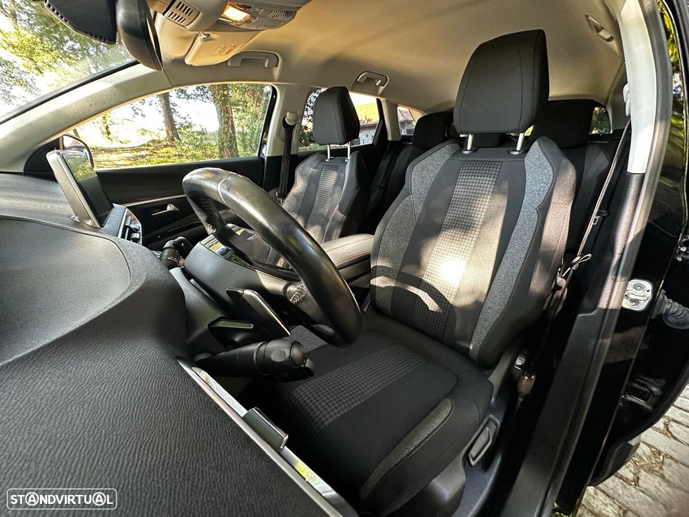 Peugeot 3008 1.2 PureTech Allure Pack EAT8 - 14