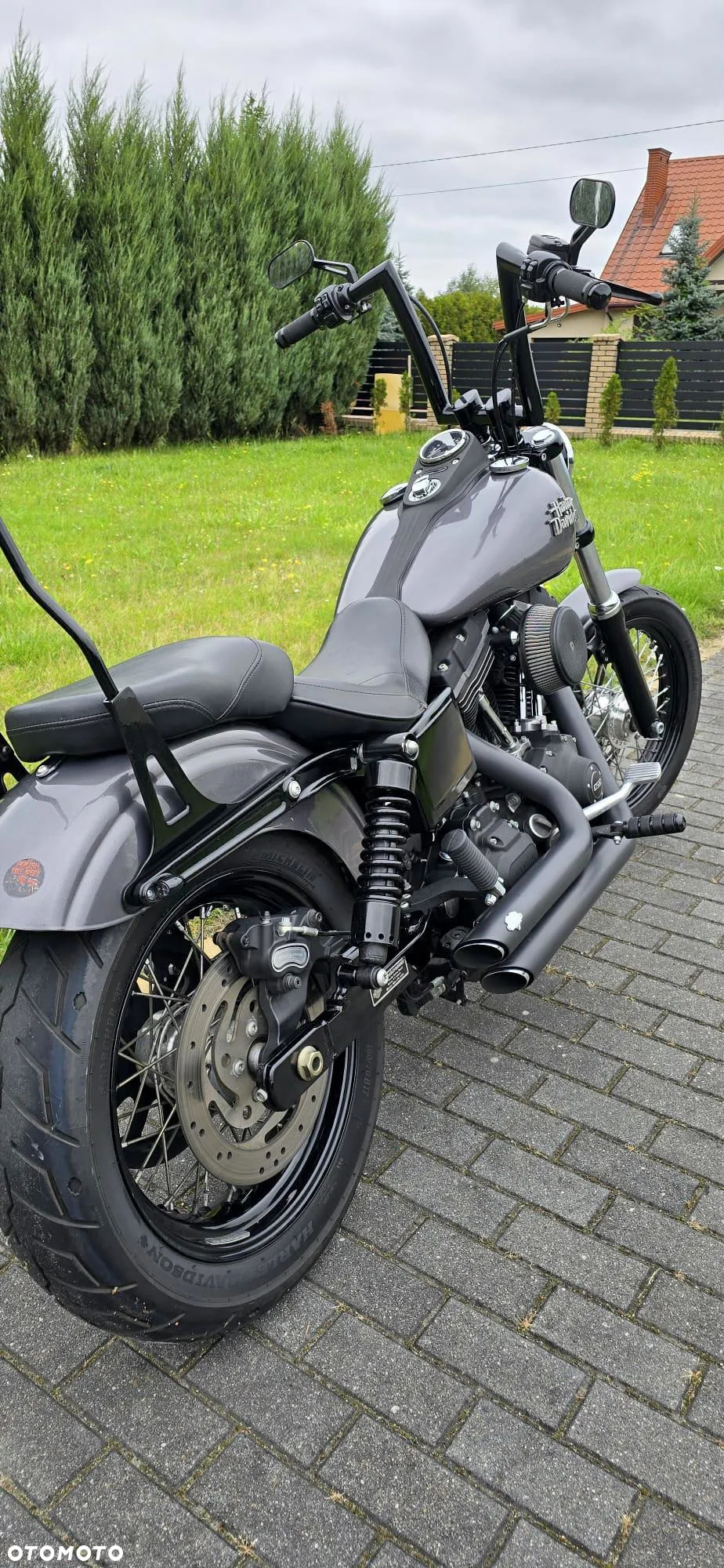 Harley-Davidson Dyna Street Bob - 6