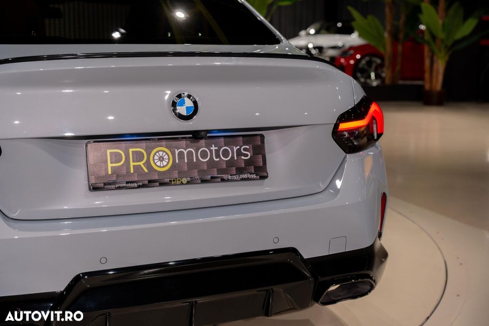 BMW M2 M240i xDrive AT - 24