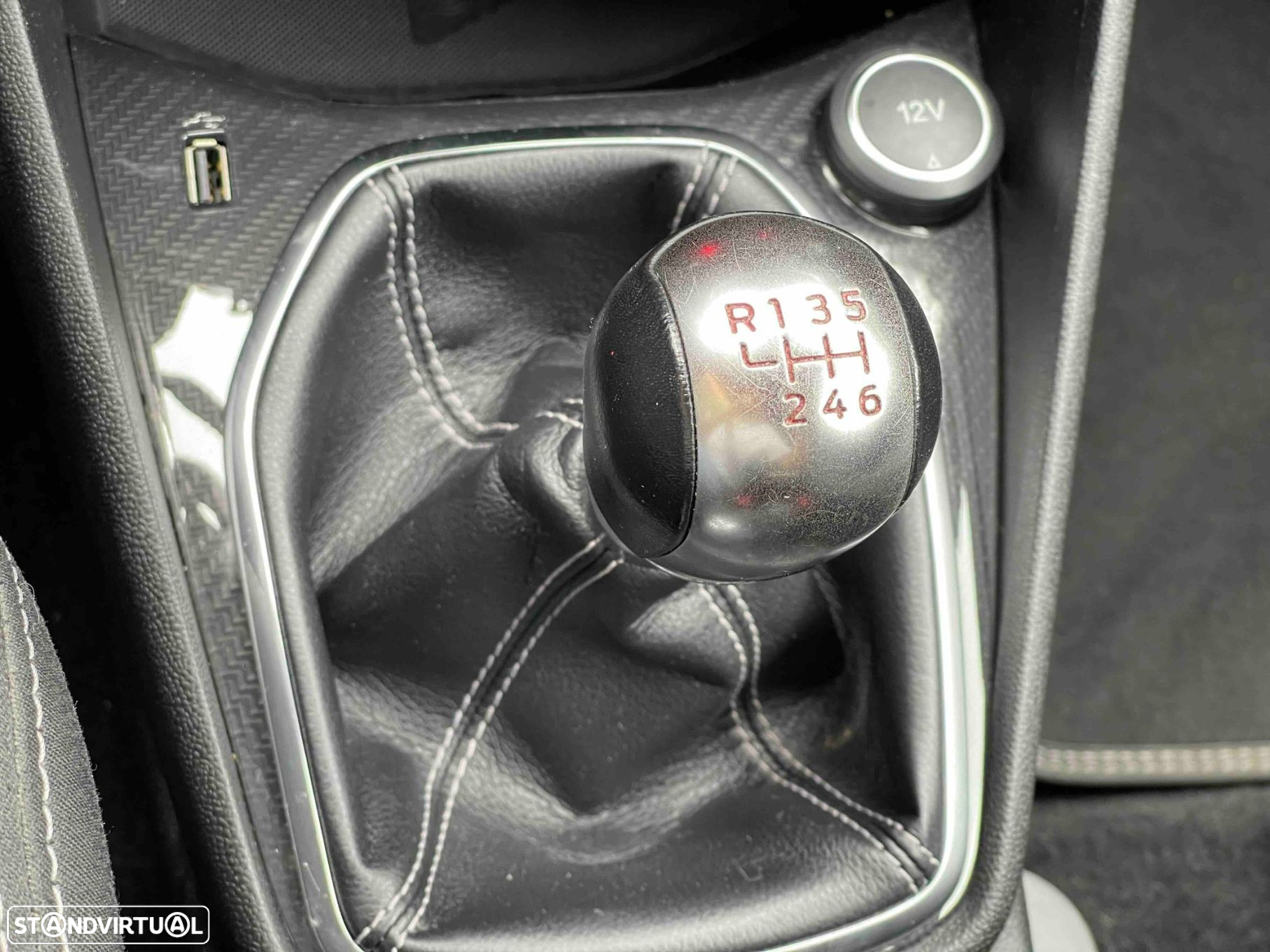 Ford Fiesta 1.5 EcoBoost S&S ST X - 43