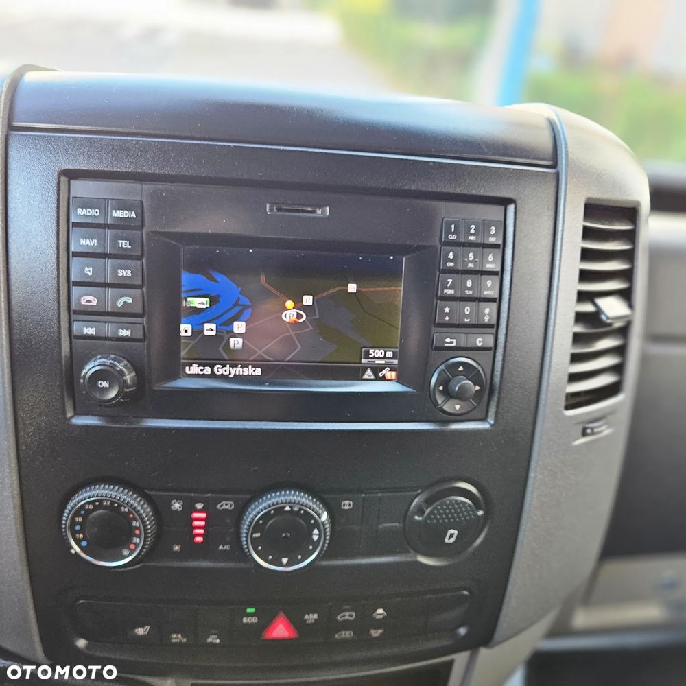 Mercedes-Benz Sprinter - 19