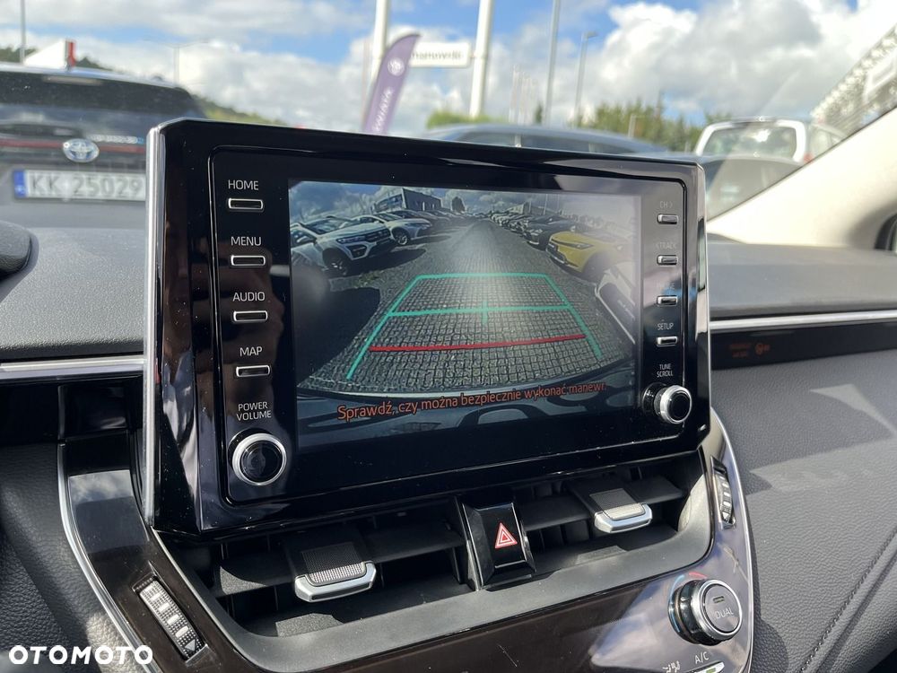 Toyota Corolla 1.8 Hybrid Comfort - 24