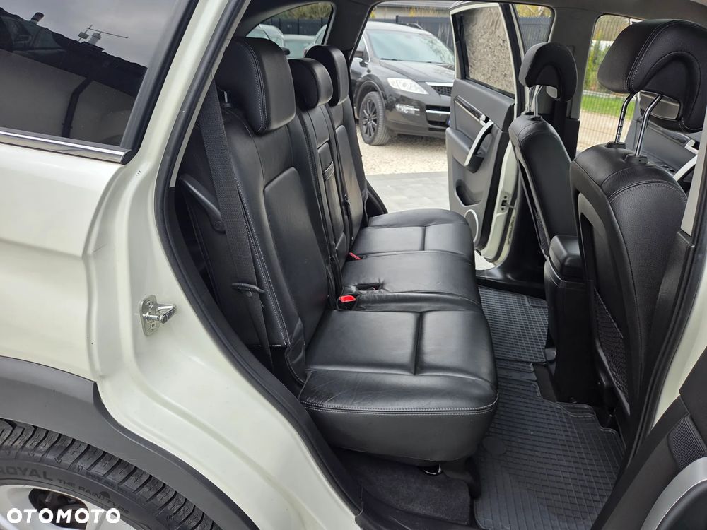 Chevrolet Captiva 2.2 D LTZ - 24