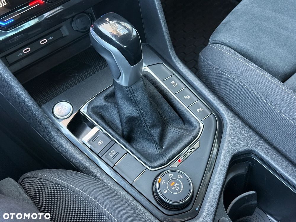 Volkswagen Tiguan 2.0 TDI SCR 4Mot Elegance DSG - 26