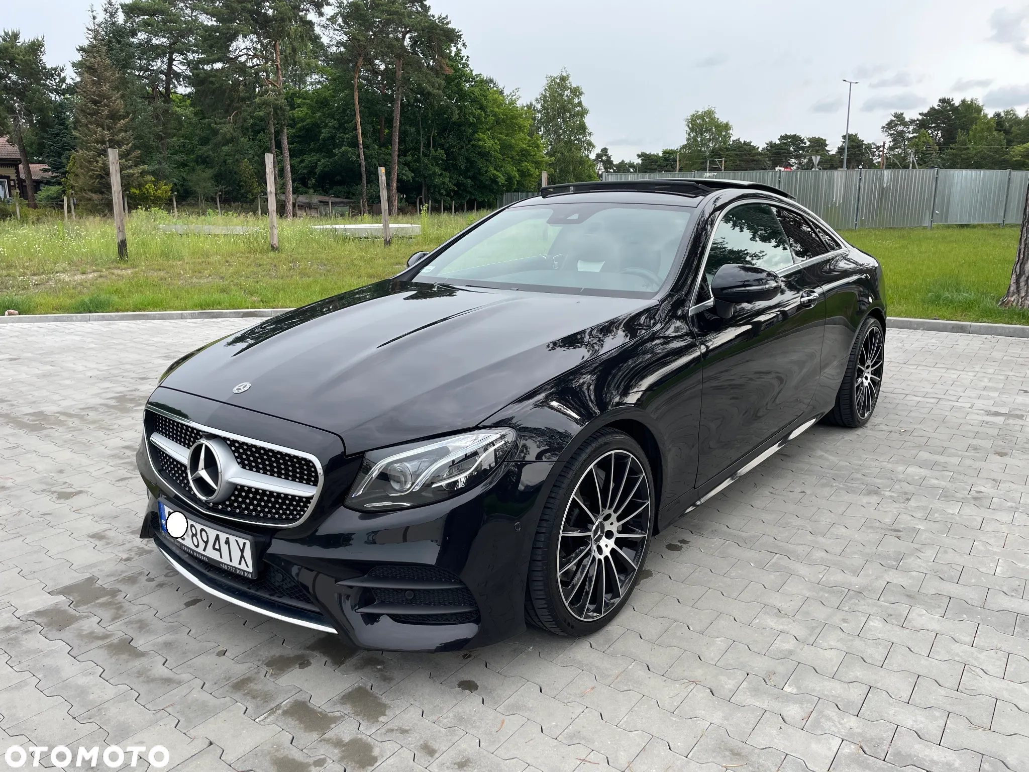 Mercedes-Benz Klasa E 300 Coupe 9G-TRONIC - 2