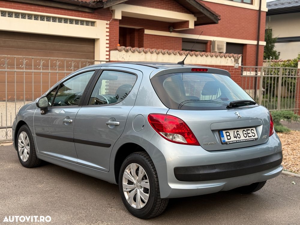 Peugeot 207 1.4E 16V Trendy - 3