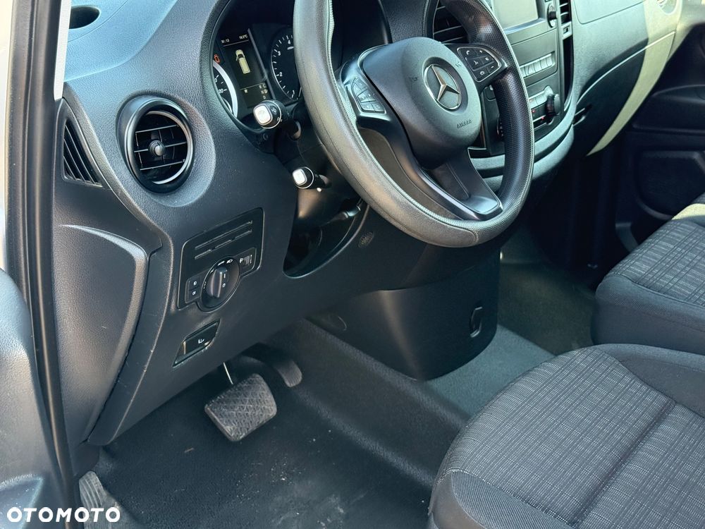 Mercedes-Benz VITO - 18