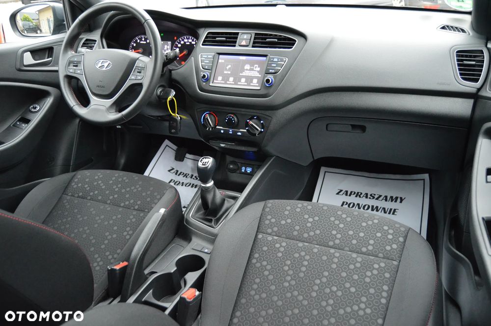 Hyundai i20 blue 1.2 Classic - 34