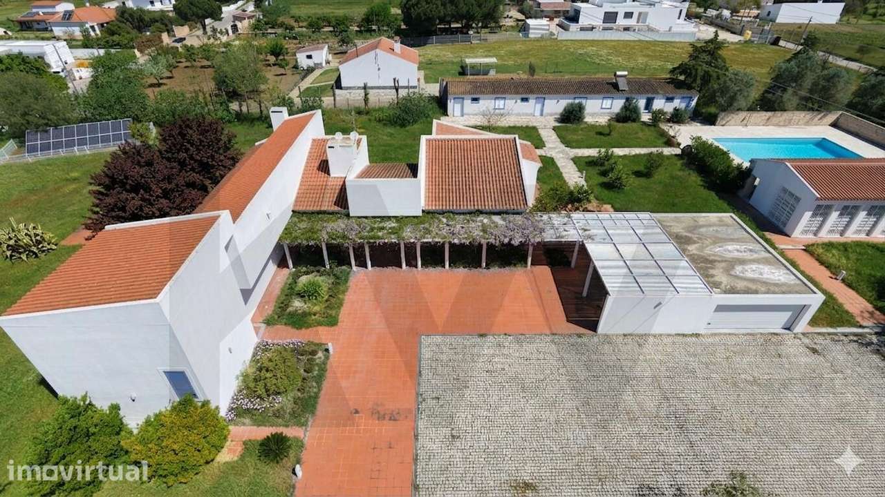 Quinta Urbana T4 em Évora | A 2 min do Hospital | 10.000 m2 | Poss. Co - Grande imagem: 3/47