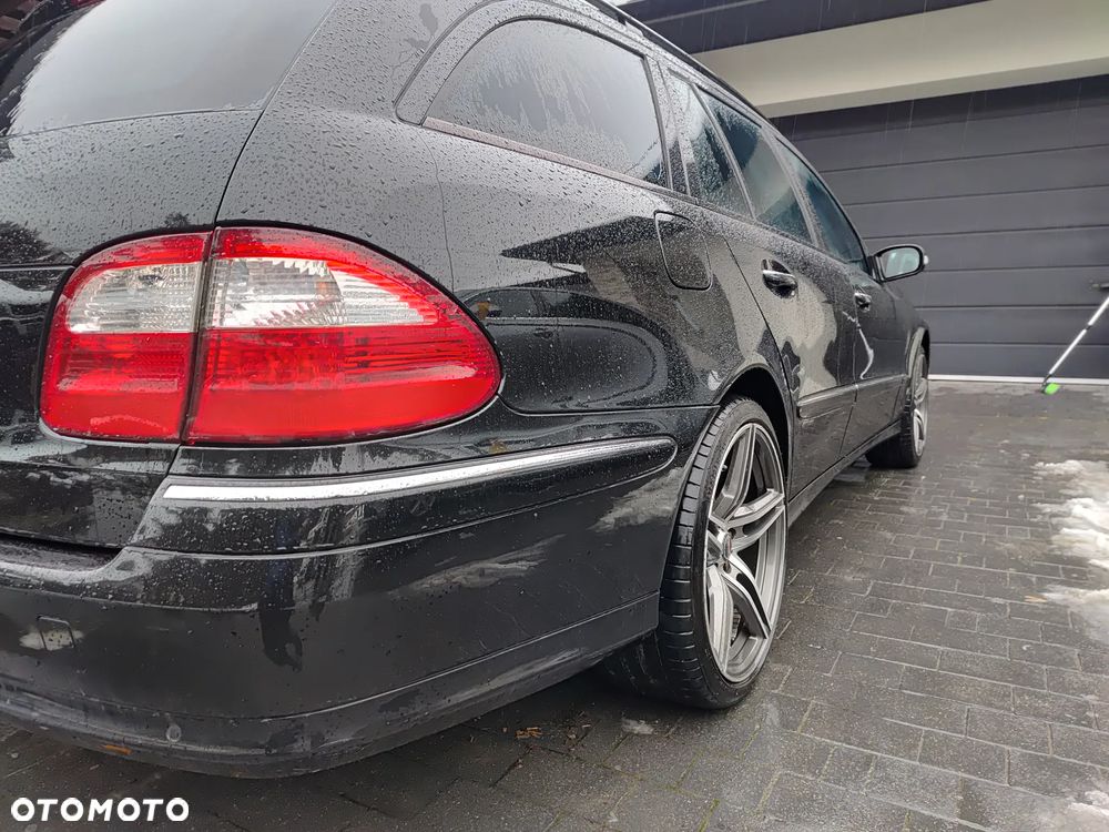 Mercedes-Benz Klasa E 500 Avantgarde Sport Edition - 9