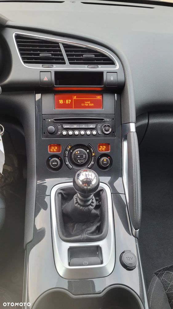 Peugeot 3008 1.6 BlueHDi Active S&S - 10