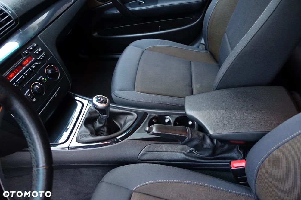 BMW Seria 1 116d - 31