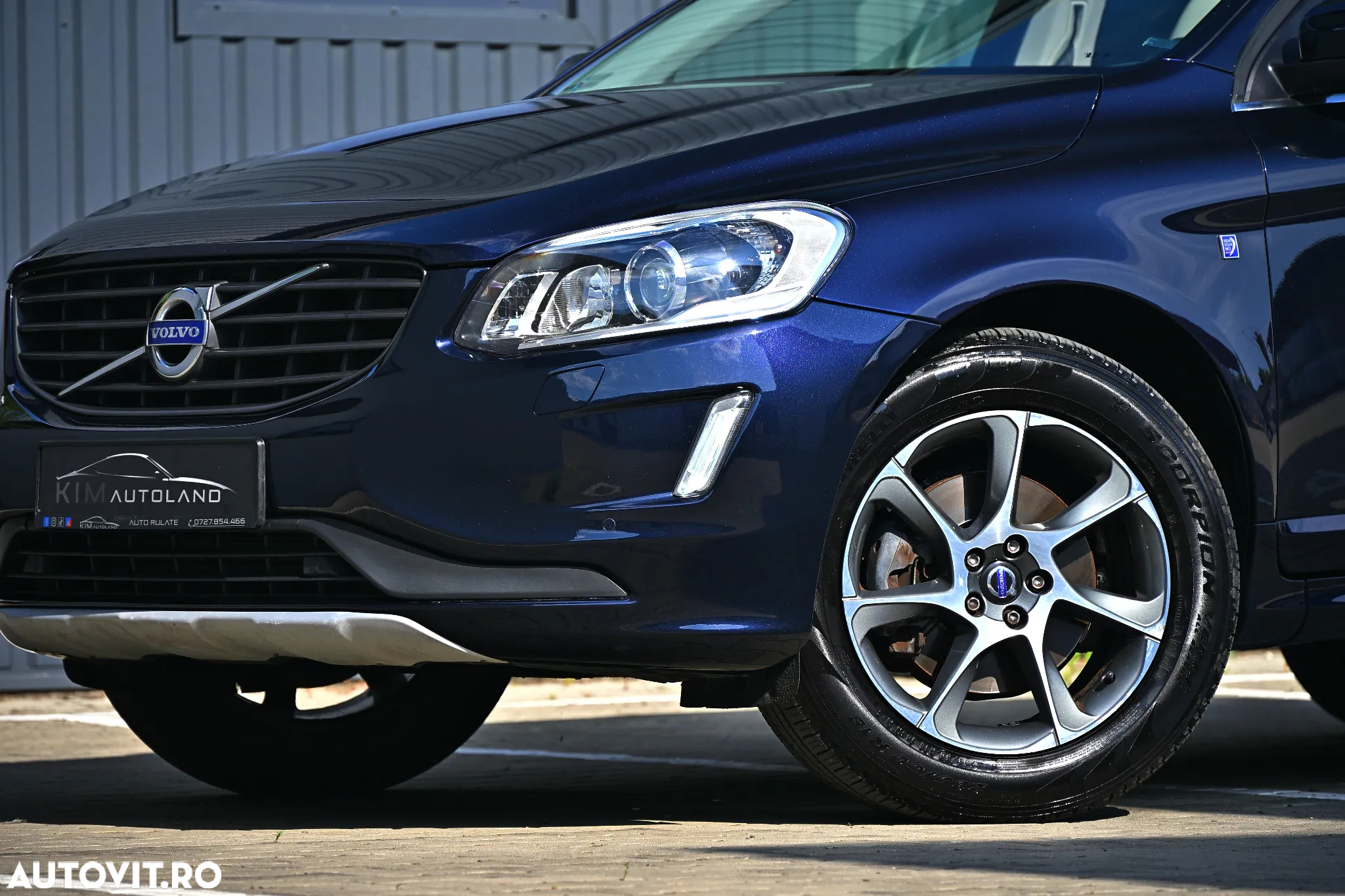 Volvo XC 60 D4 AWD Geartronic Ocean Race - 24