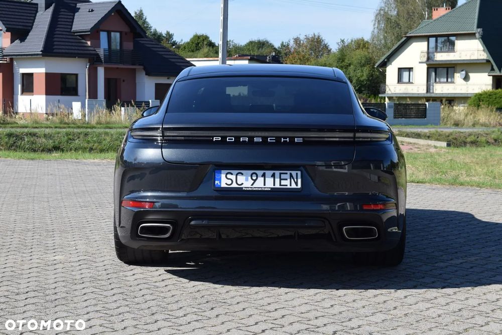 Porsche Panamera 4 - 6