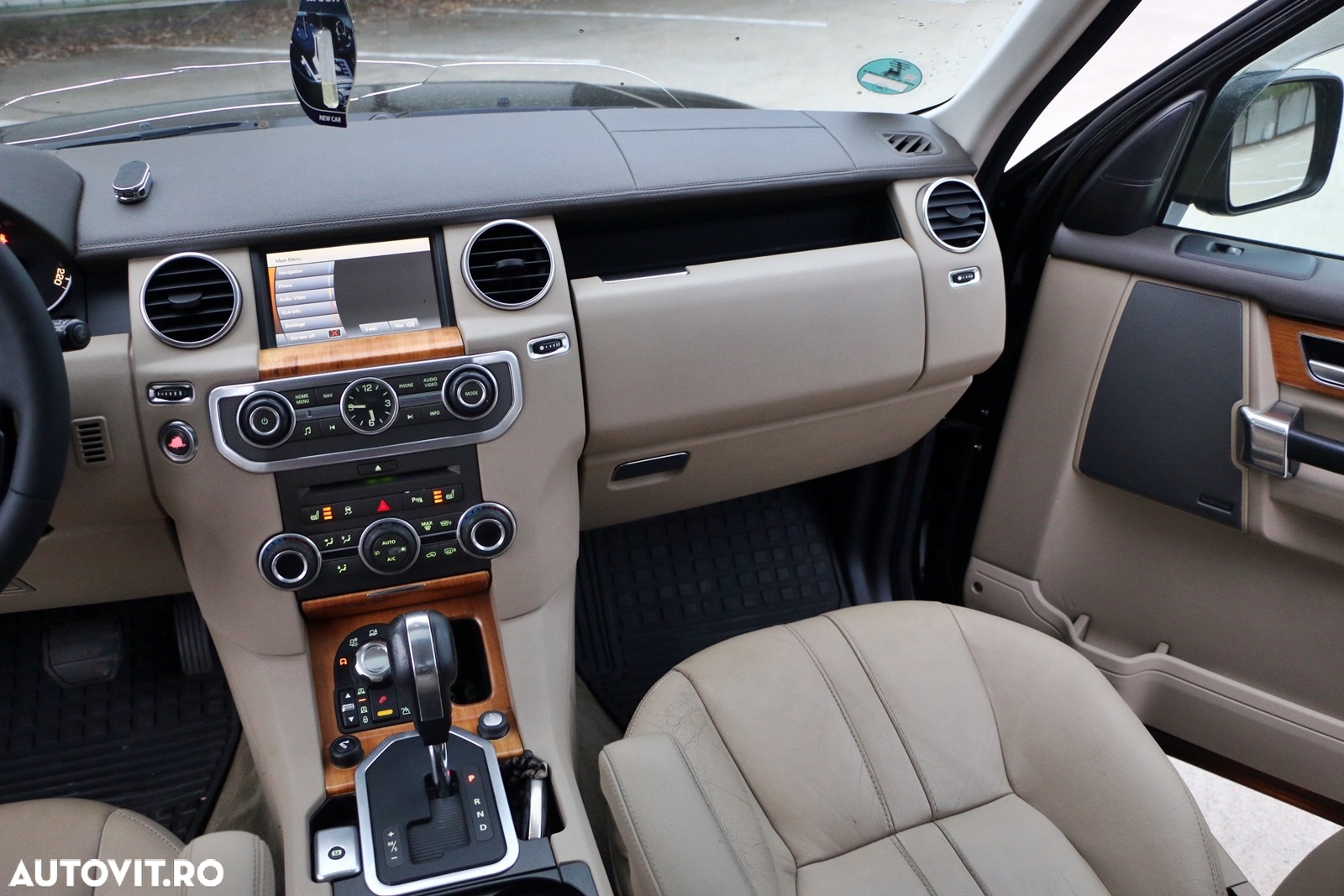 Land Rover Discovery 3.0 TD HSE Aut. - 13