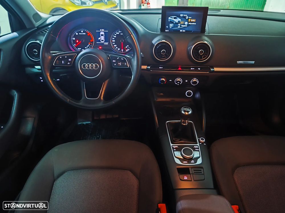 Audi A3 Limousine 1.6 TDI Advance - 15