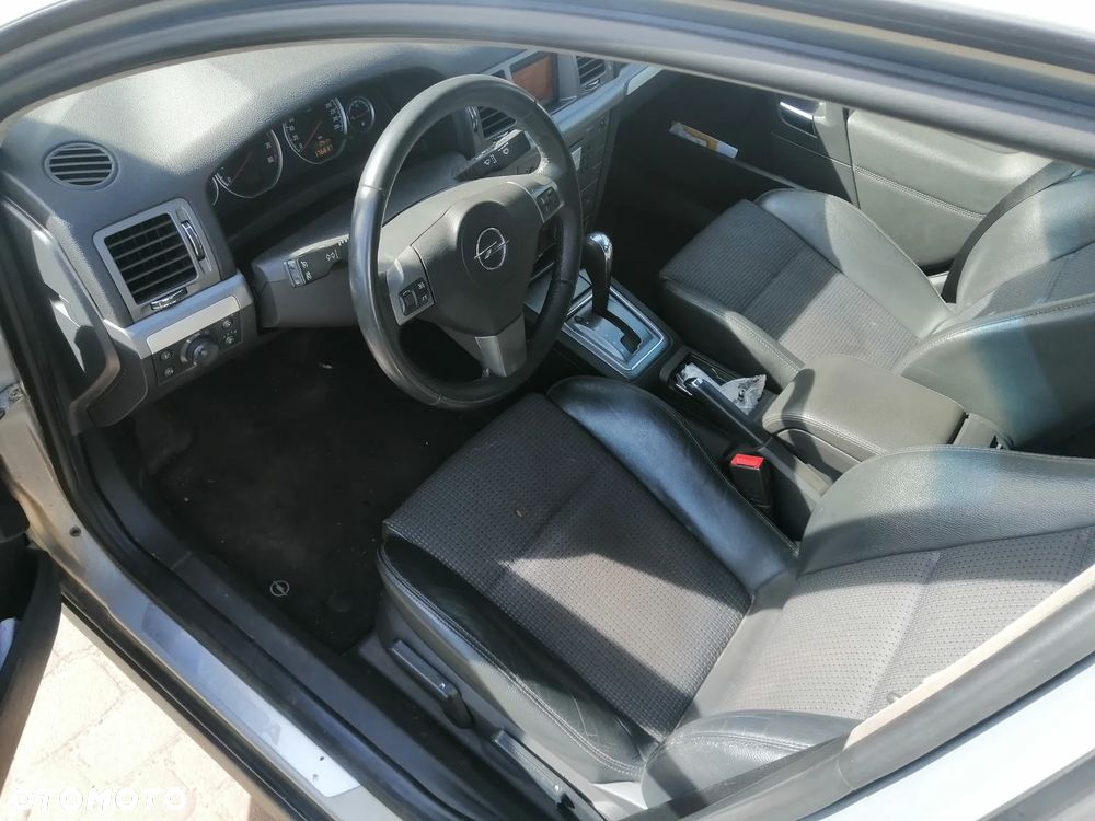 Opel Vectra 2.8 V6 Cosmo - 7