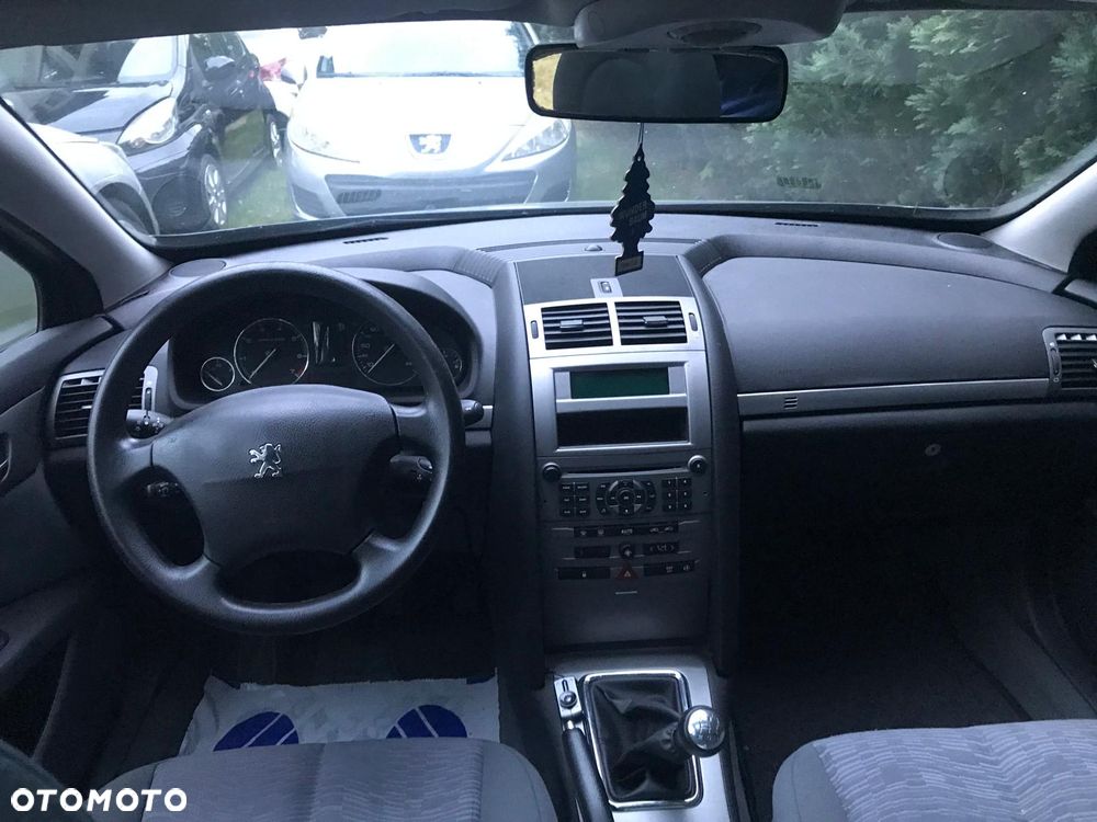 Peugeot 407 - 6