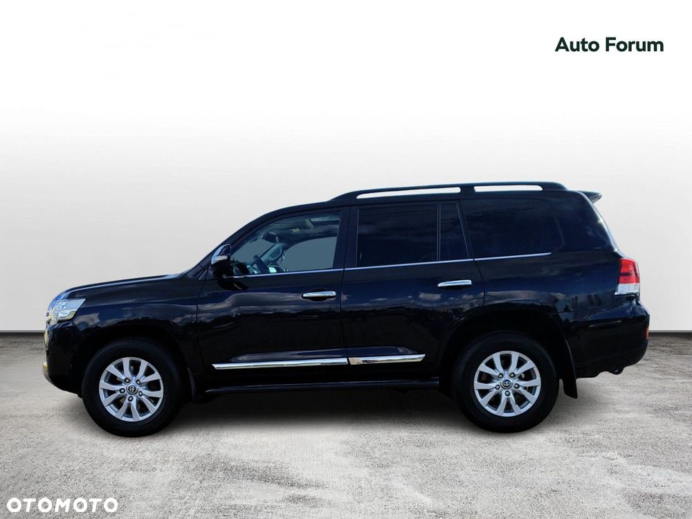 Toyota Land Cruiser - 2