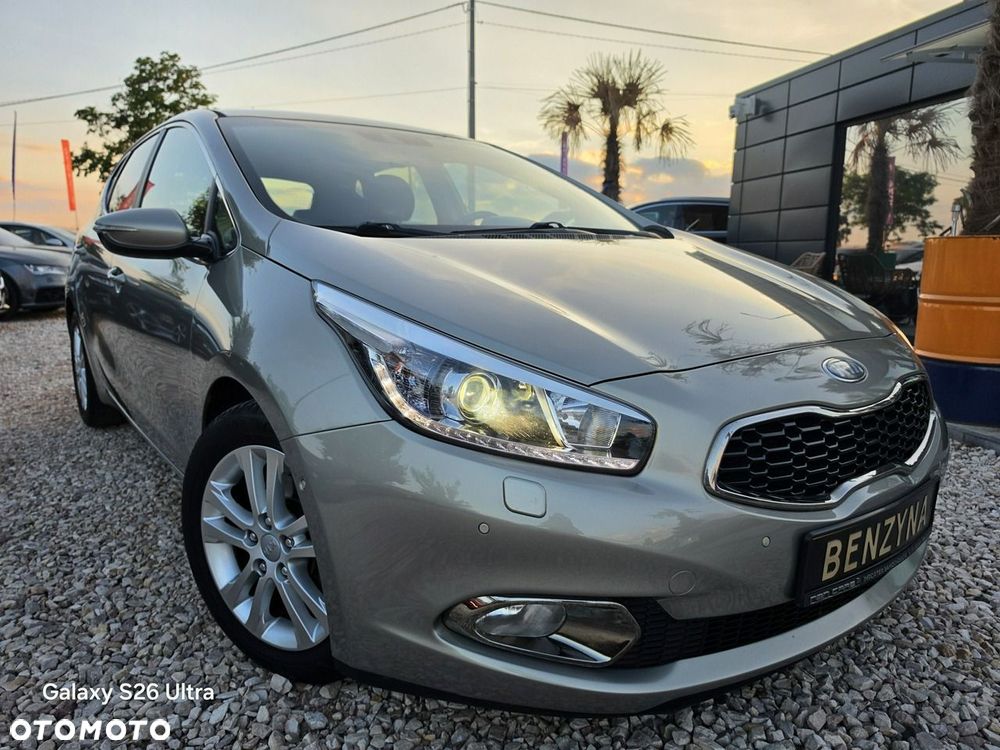 Kia Ceed - 4