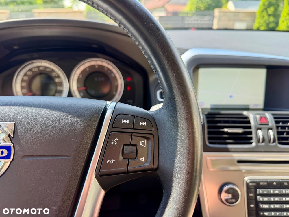Volvo XC 60 - 21
