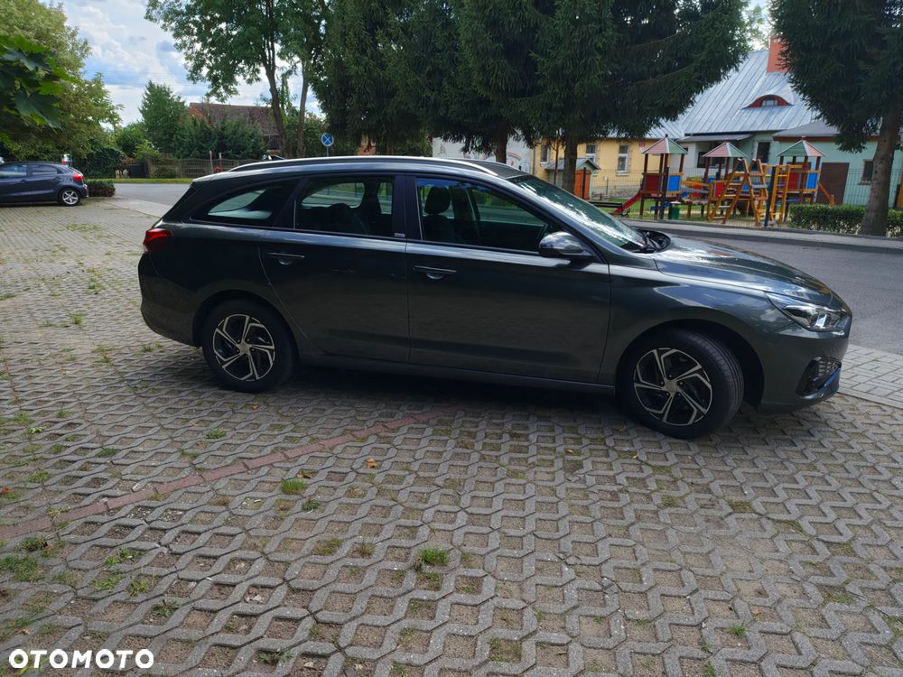 Hyundai i30 1.6 D Comfort DCT - 28