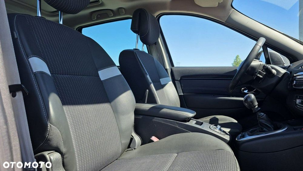 Renault Grand Scenic - 15