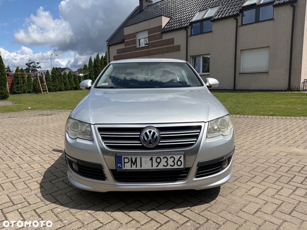 Volkswagen Passat 2.0 TSI Highline - 2