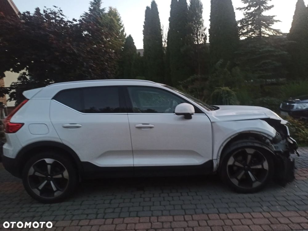 Volvo Xc 40 2021 photo 2