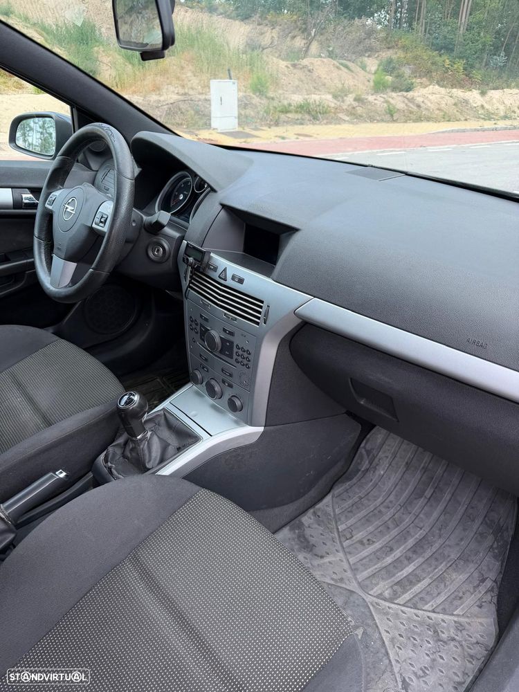 Opel Astra GTC 1.7 CDTI - 13