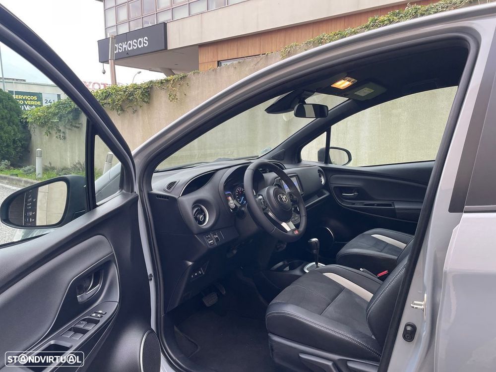 Toyota Yaris - 14