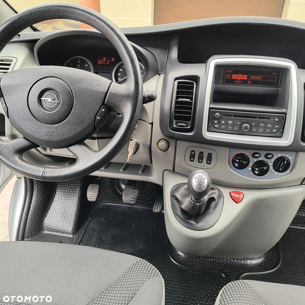 Opel Vivaro - 12