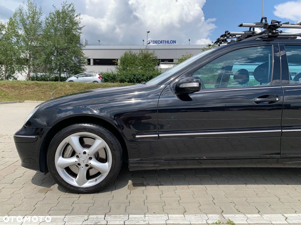 Mercedes-Benz Klasa C 350 T Avantgarde 4-Matic - 21