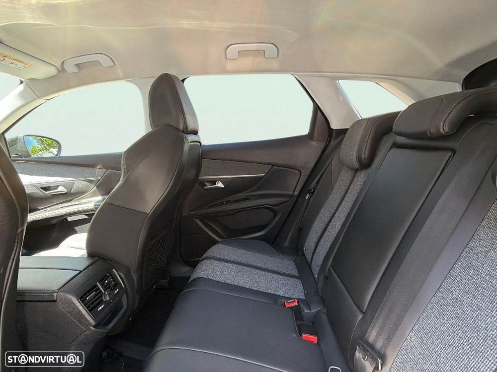Peugeot 3008 - 18